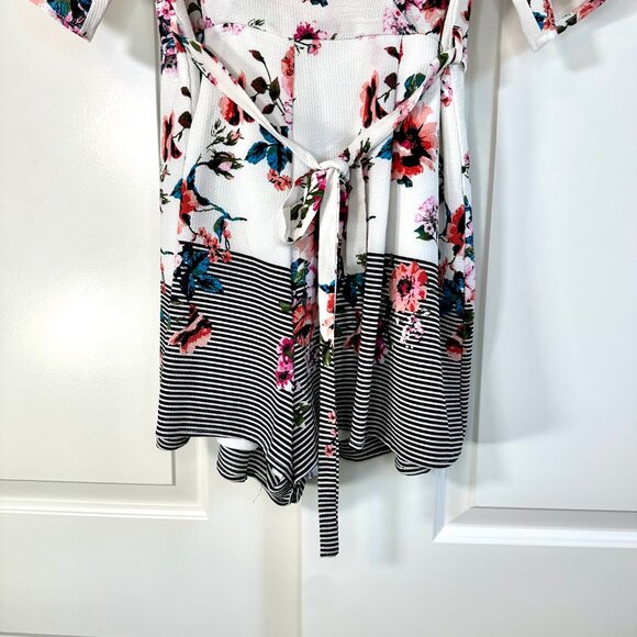 White & Black Stripes and Floral Print Flutter Sleeve Tie Waist Rompers XXL - Picture 5 of 11